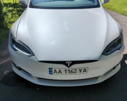 Белый Тесла Модель С, объемом двигателя 0 л и пробегом 49 тыс. км за 34500 $, фото 1 на Automoto.ua
