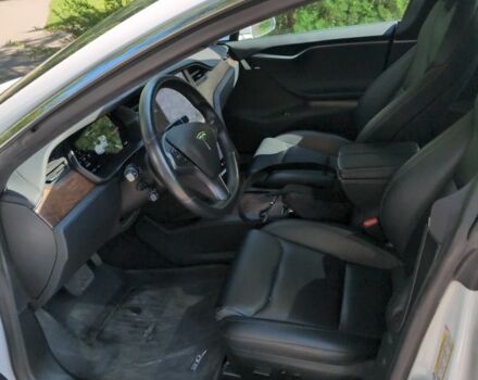 Белый Тесла Модель С, объемом двигателя 0 л и пробегом 49 тыс. км за 34500 $, фото 6 на Automoto.ua