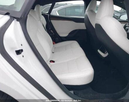 Білий Тесла Модель С, об'ємом двигуна 1 л та пробігом 1 тис. км за 10000 $, фото 5 на Automoto.ua