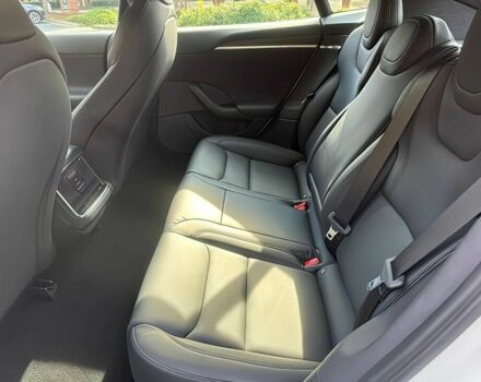 Белый Тесла Модель С, объемом двигателя 0 л и пробегом 23 тыс. км за 18500 $, фото 11 на Automoto.ua