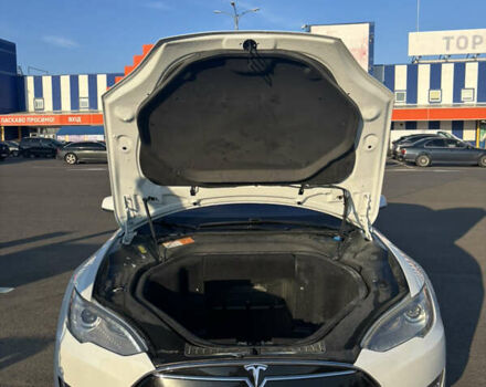 Белый Тесла Модель С, объемом двигателя 0 л и пробегом 178 тыс. км за 15500 $, фото 8 на Automoto.ua