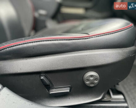 Белый Тесла Модель С, объемом двигателя 0 л и пробегом 178 тыс. км за 16000 $, фото 3 на Automoto.ua