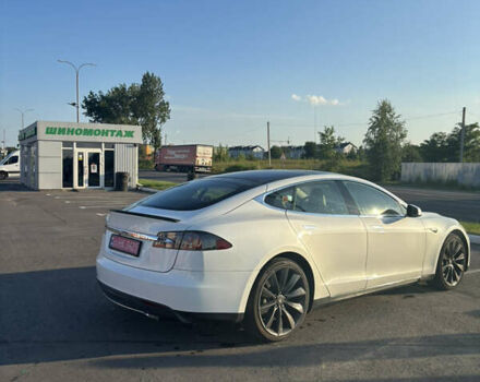 Белый Тесла Модель С, объемом двигателя 0 л и пробегом 178 тыс. км за 15500 $, фото 5 на Automoto.ua