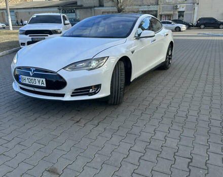 Белый Тесла Модель С, объемом двигателя 0 л и пробегом 112 тыс. км за 15500 $, фото 3 на Automoto.ua