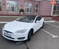 Белый Тесла Модель С, объемом двигателя 0 л и пробегом 197 тыс. км за 13500 $, фото 1 на Automoto.ua