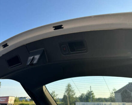 Белый Тесла Модель С, объемом двигателя 0 л и пробегом 178 тыс. км за 15500 $, фото 39 на Automoto.ua