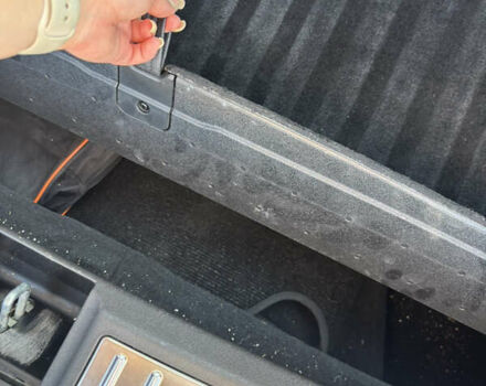 Белый Тесла Модель С, объемом двигателя 0 л и пробегом 178 тыс. км за 15500 $, фото 42 на Automoto.ua