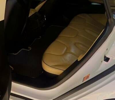 Белый Тесла Модель С, объемом двигателя 0 л и пробегом 161 тыс. км за 15100 $, фото 7 на Automoto.ua