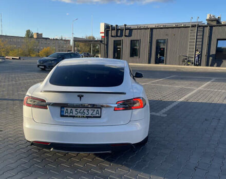 Білий Тесла Модель С, об'ємом двигуна 0 л та пробігом 250 тис. км за 13000 $, фото 5 на Automoto.ua