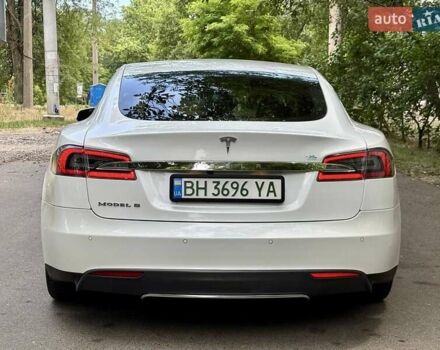Білий Тесла Модель С, об'ємом двигуна 0 л та пробігом 103 тис. км за 14600 $, фото 16 на Automoto.ua