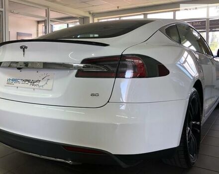 Білий Тесла Модель С, об'ємом двигуна 0 л та пробігом 52 тис. км за 30499 $, фото 12 на Automoto.ua