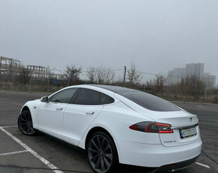 Белый Тесла Модель С, объемом двигателя 0 л и пробегом 118 тыс. км за 12000 $, фото 22 на Automoto.ua