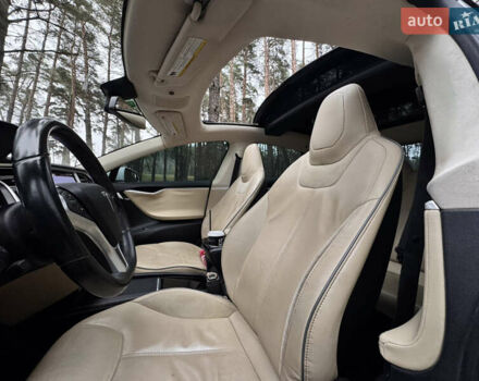 Білий Тесла Модель С, об'ємом двигуна 0 л та пробігом 115 тис. км за 15800 $, фото 13 на Automoto.ua