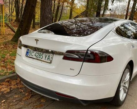 Білий Тесла Модель С, об'ємом двигуна 0 л та пробігом 98 тис. км за 13000 $, фото 2 на Automoto.ua