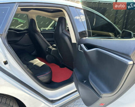 Білий Тесла Модель С, об'ємом двигуна 0 л та пробігом 230 тис. км за 11999 $, фото 9 на Automoto.ua