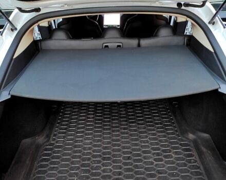 Білий Тесла Модель С, об'ємом двигуна 0 л та пробігом 197 тис. км за 11000 $, фото 9 на Automoto.ua