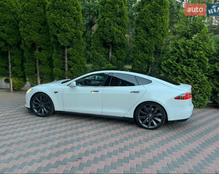 Белый Тесла Модель С, объемом двигателя 0 л и пробегом 270 тыс. км за 11500 $, фото 4 на Automoto.ua