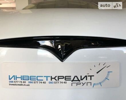 Білий Тесла Модель С, об'ємом двигуна 0 л та пробігом 52 тис. км за 30499 $, фото 4 на Automoto.ua