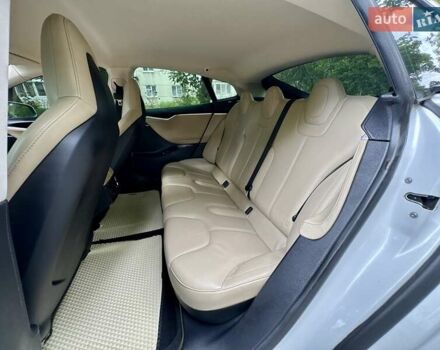 Білий Тесла Модель С, об'ємом двигуна 0 л та пробігом 103 тис. км за 14600 $, фото 71 на Automoto.ua