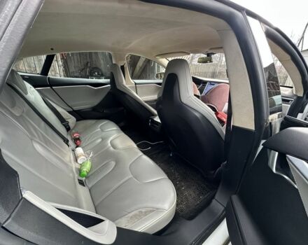 Білий Тесла Модель С, об'ємом двигуна 0 л та пробігом 145 тис. км за 10800 $, фото 6 на Automoto.ua