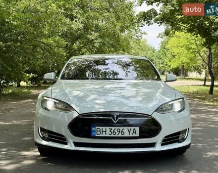 Білий Тесла Модель С, об'ємом двигуна 0 л та пробігом 103 тис. км за 14600 $, фото 2 на Automoto.ua