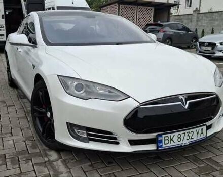 Белый Тесла Модель С, объемом двигателя 0 л и пробегом 159 тыс. км за 14950 $, фото 15 на Automoto.ua