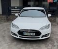 Белый Тесла Модель С, объемом двигателя 0 л и пробегом 200 тыс. км за 12800 $, фото 1 на Automoto.ua
