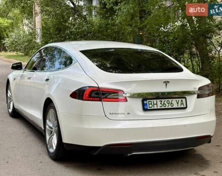 Білий Тесла Модель С, об'ємом двигуна 0 л та пробігом 103 тис. км за 14600 $, фото 23 на Automoto.ua
