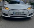 Білий Тесла Модель С, об'ємом двигуна 0 л та пробігом 124 тис. км за 11300 $, фото 1 на Automoto.ua