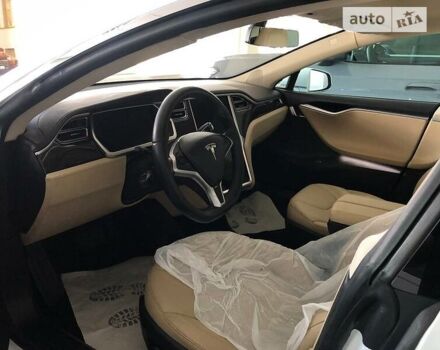 Белый Тесла Модель С, объемом двигателя 0 л и пробегом 52 тыс. км за 30499 $, фото 14 на Automoto.ua