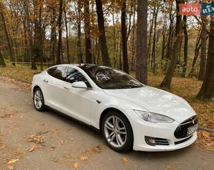 Білий Тесла Модель С, об'ємом двигуна 0 л та пробігом 98 тис. км за 13000 $, фото 3 на Automoto.ua