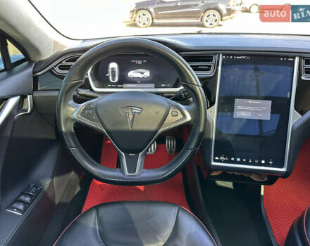 Білий Тесла Модель С, об'ємом двигуна 0 л та пробігом 230 тис. км за 11999 $, фото 23 на Automoto.ua