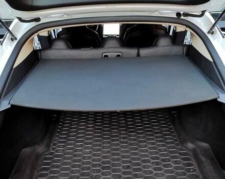 Білий Тесла Модель С, об'ємом двигуна 0 л та пробігом 197 тис. км за 11000 $, фото 7 на Automoto.ua