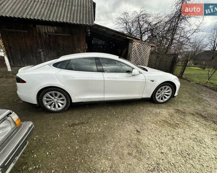 Белый Тесла Модель С, объемом двигателя 0 л и пробегом 149 тыс. км за 12200 $, фото 1 на Automoto.ua