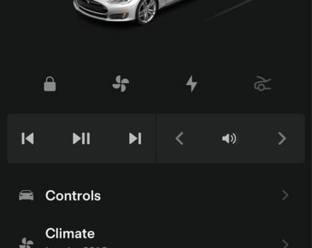 Белый Тесла Модель С, объемом двигателя 5.6 л и пробегом 305 тыс. км за 12700 $, фото 4 на Automoto.ua