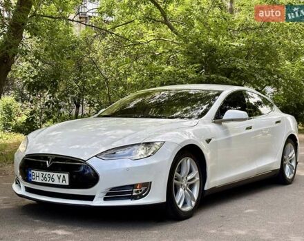 Білий Тесла Модель С, об'ємом двигуна 0 л та пробігом 103 тис. км за 14600 $, фото 14 на Automoto.ua