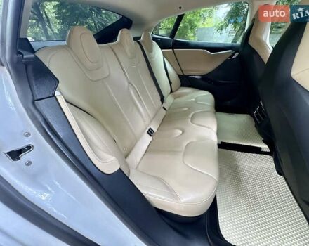 Білий Тесла Модель С, об'ємом двигуна 0 л та пробігом 103 тис. км за 14600 $, фото 105 на Automoto.ua