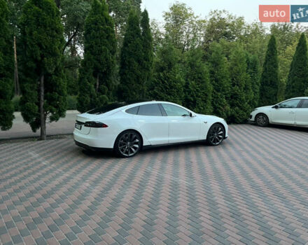 Белый Тесла Модель С, объемом двигателя 0 л и пробегом 270 тыс. км за 11500 $, фото 2 на Automoto.ua