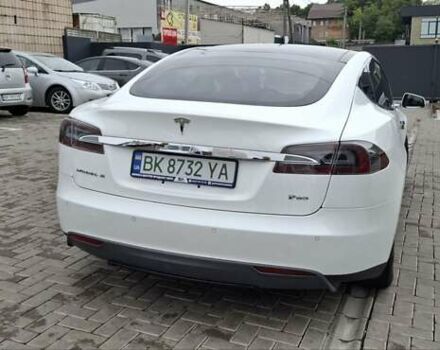 Белый Тесла Модель С, объемом двигателя 0 л и пробегом 159 тыс. км за 14950 $, фото 9 на Automoto.ua