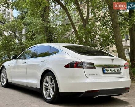 Білий Тесла Модель С, об'ємом двигуна 0 л та пробігом 103 тис. км за 14600 $, фото 22 на Automoto.ua