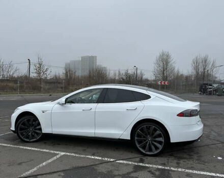 Белый Тесла Модель С, объемом двигателя 0 л и пробегом 118 тыс. км за 12000 $, фото 8 на Automoto.ua