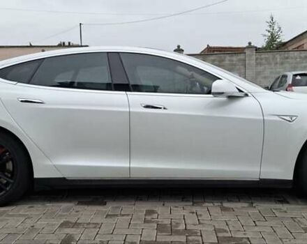 Белый Тесла Модель С, объемом двигателя 0 л и пробегом 159 тыс. км за 14950 $, фото 16 на Automoto.ua
