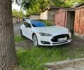 Белый Тесла Модель С, объемом двигателя 0 л и пробегом 250 тыс. км за 13000 $, фото 1 на Automoto.ua