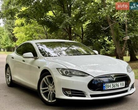 Білий Тесла Модель С, об'ємом двигуна 0 л та пробігом 103 тис. км за 14600 $, фото 43 на Automoto.ua
