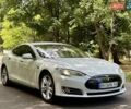 Белый Тесла Модель С, объемом двигателя 0 л и пробегом 103 тыс. км за 14600 $, фото 4 на Automoto.ua