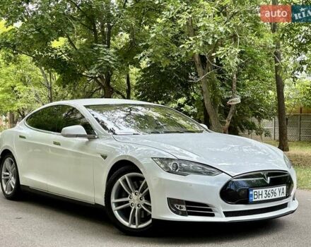 Білий Тесла Модель С, об'ємом двигуна 0 л та пробігом 103 тис. км за 14600 $, фото 46 на Automoto.ua