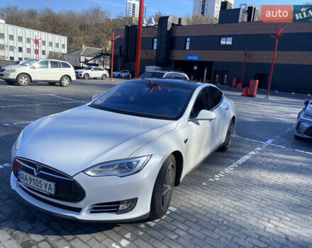 Белый Тесла Модель С, объемом двигателя 0 л и пробегом 187 тыс. км за 14900 $, фото 9 на Automoto.ua