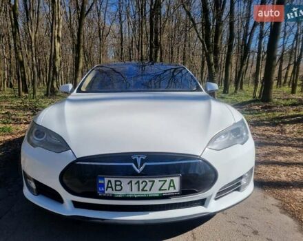 Белый Тесла Модель С, объемом двигателя 0 л и пробегом 190 тыс. км за 13200 $, фото 3 на Automoto.ua