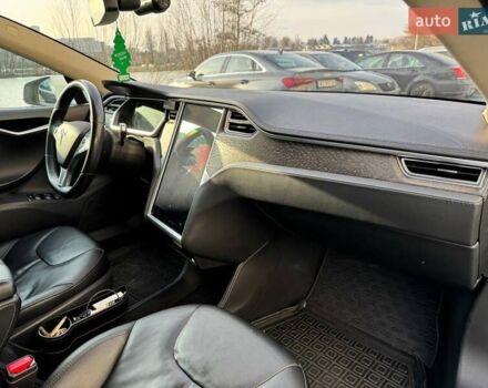 Белый Тесла Модель С, объемом двигателя 0 л и пробегом 260 тыс. км за 12200 $, фото 24 на Automoto.ua