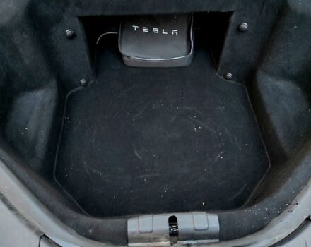 Білий Тесла Модель С, об'ємом двигуна 0 л та пробігом 197 тис. км за 11000 $, фото 12 на Automoto.ua